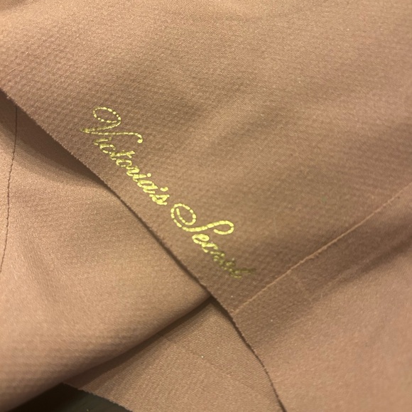 Victoria's Secret Tan Sports Bra - Picture 2 of 3